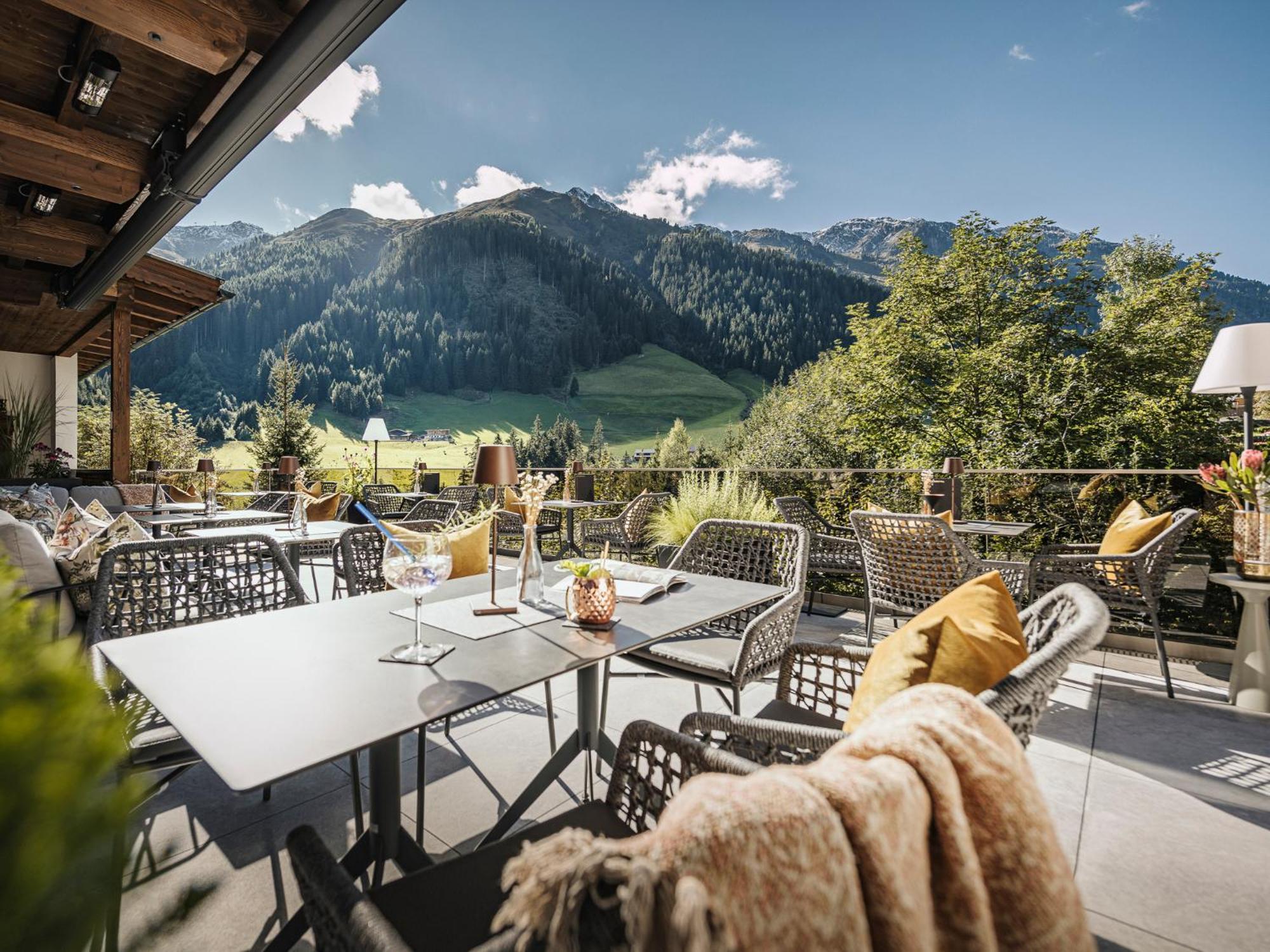 Hotel Bergkristall Zillertal - Adults Only 14 Years Plus هيباخ المظهر الخارجي الصورة